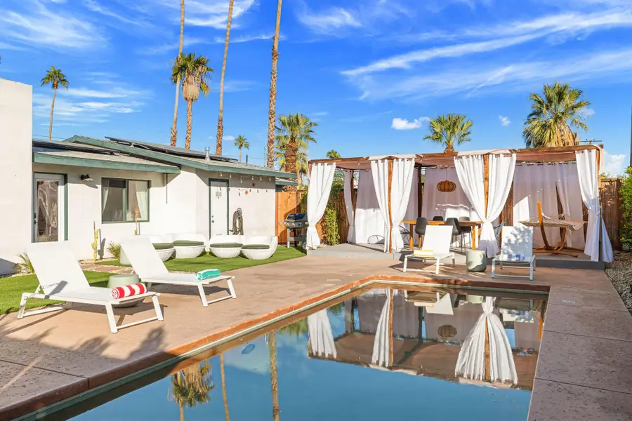 745 E Sunny Dunes Road, Palm Springs, CA 92264 - Image #2