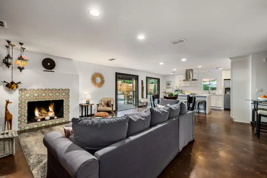 46500 Cameo Palms Drive, La Quinta, CA 92253 - Image #3