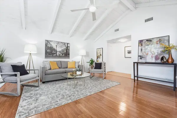 2367 S Gene Autry Trail #B, Palm Springs, CA 92264