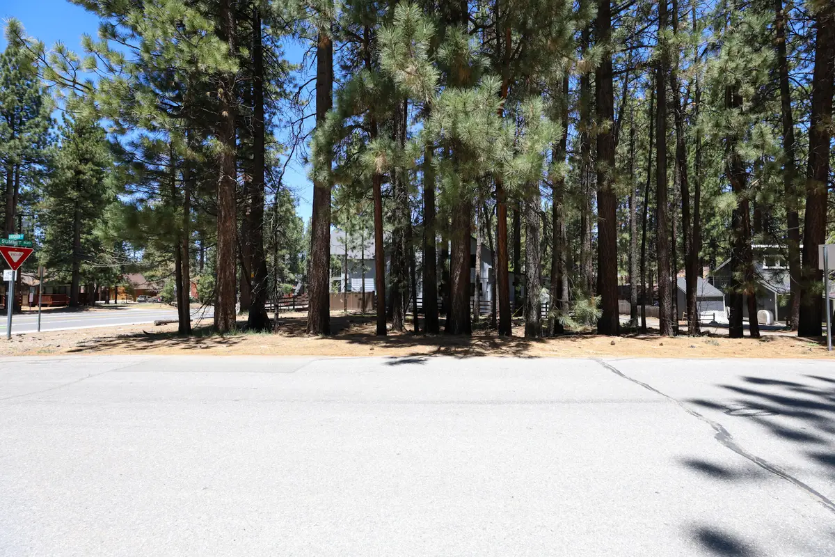 689 Summit Boulevard, Big Bear Lake, CA 92315 - Image #1