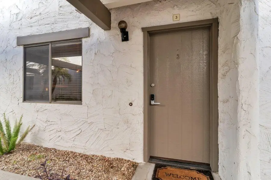 1050 E Ramon Road #3, Palm Springs, CA 92264 - #2