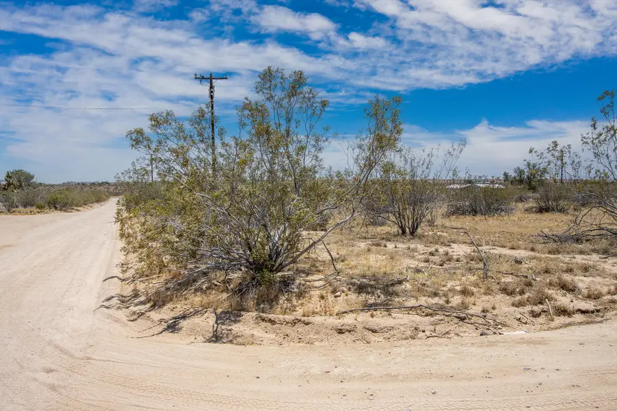 56045 Vin Rose Lane, Yucca Valley, CA 92284 - #2