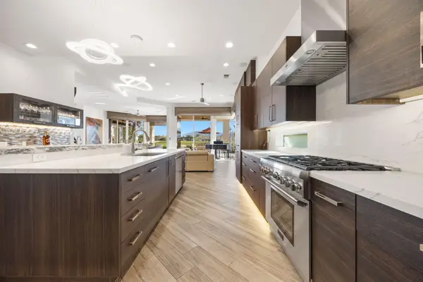 282 Loch Lomond Road, Rancho Mirage, CA 92270