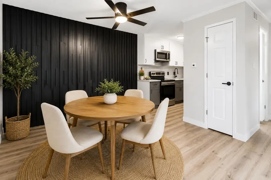 2809 N Los Felices Circle E #212, Palm Springs, CA 92262 - #2