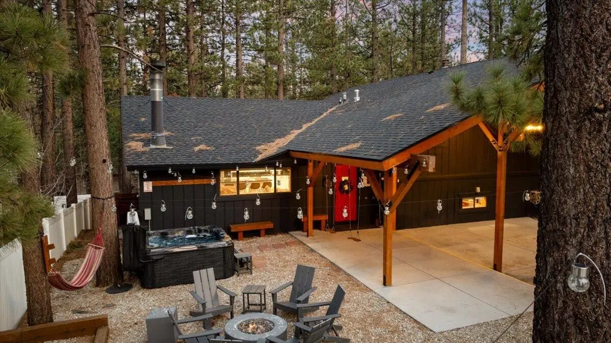 1118 Elmwood Place, Big Bear City, CA 92314 - #1