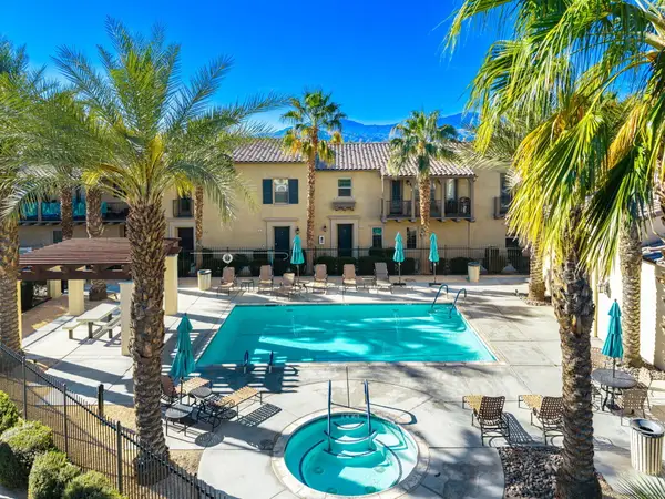 154 Paseo Bravo, Palm Desert, CA 92211