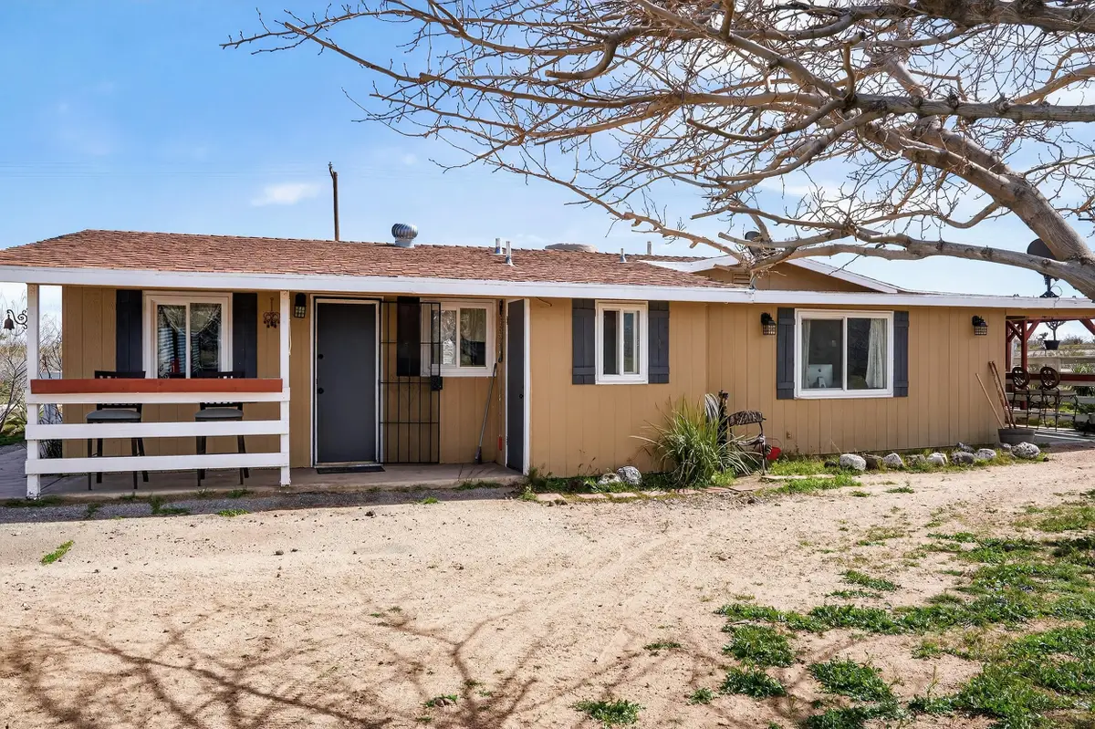 1588 Old Woman Springs Road, Yucca Valley, CA 92284 - #1