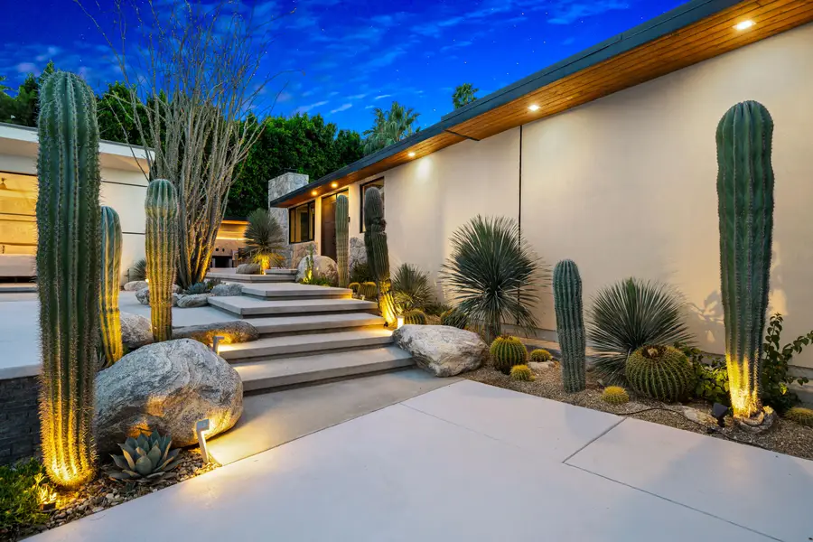 623 W Chino Canyon Road, Palm Springs, CA 92262 - #2