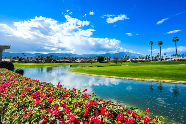 127 Avellino Circle, Palm Desert, CA 92211