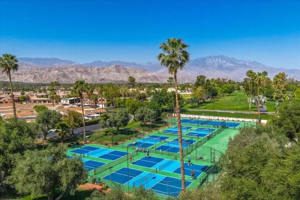 73450 Country Club Drive #18, Palm Desert, CA 92260