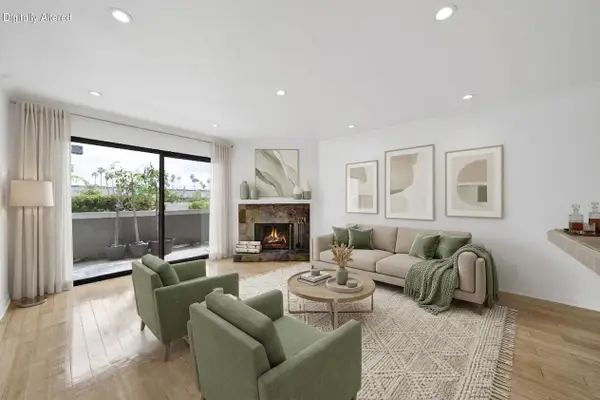 7307 Haskell Avenue #4, Van Nuys, CA 91406