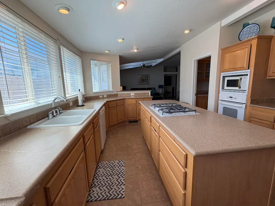 39071 Cudy Circle, Palm Desert, CA 92260 - #2