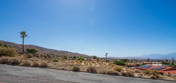 9288 Calle De Vecinos, Desert Hot Springs, CA 92240
