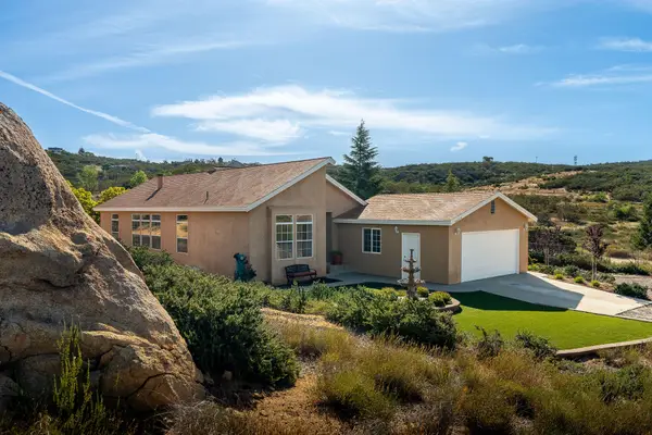 42974 Rolling Hills Drive, Aguanga, CA 92536