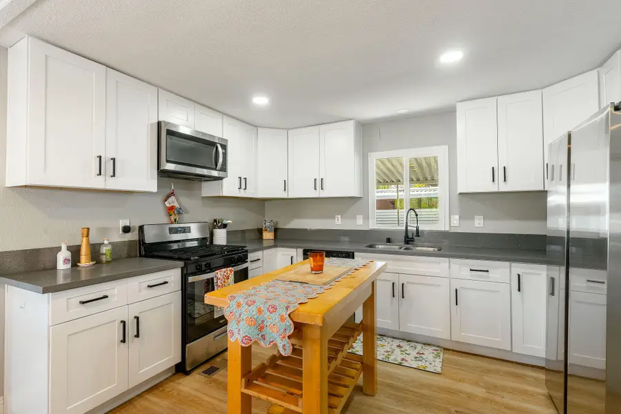31 Circle A Drive, Palm Desert, CA 92260 - #3