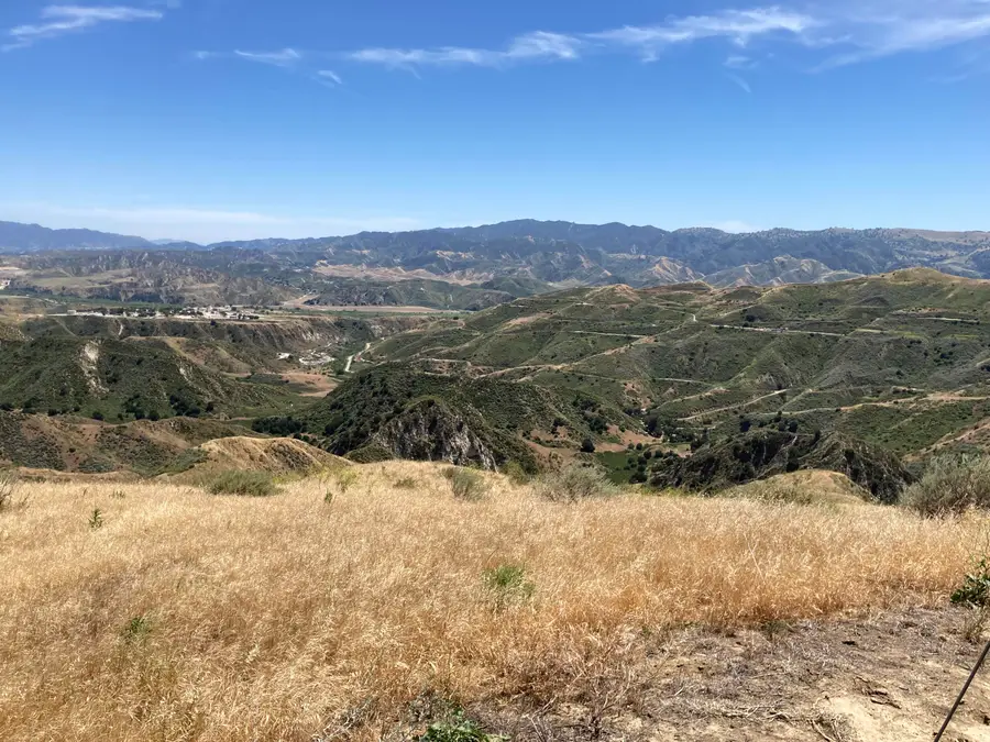 7003 Loma Verde Mountainway, Castaic, CA 91384 - #2