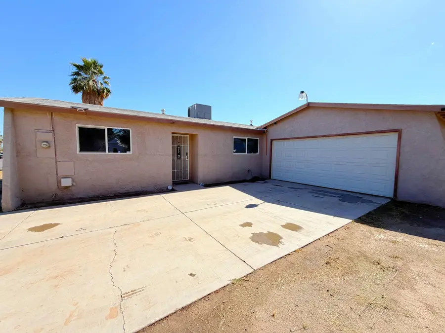 627 Bell Lane, Blythe, CA 92225 - #3