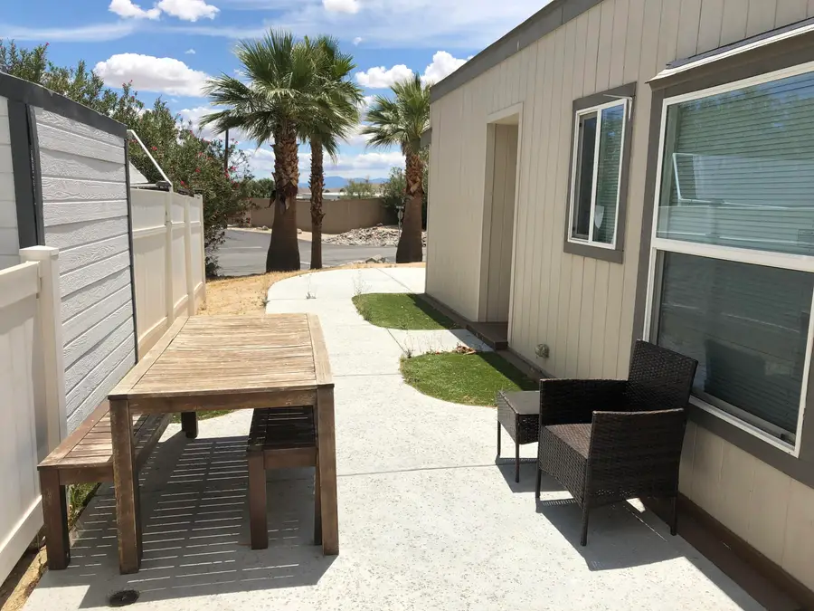74711 Dillon Rd Spc 24, Desert Hot Springs, CA 92241 - #3