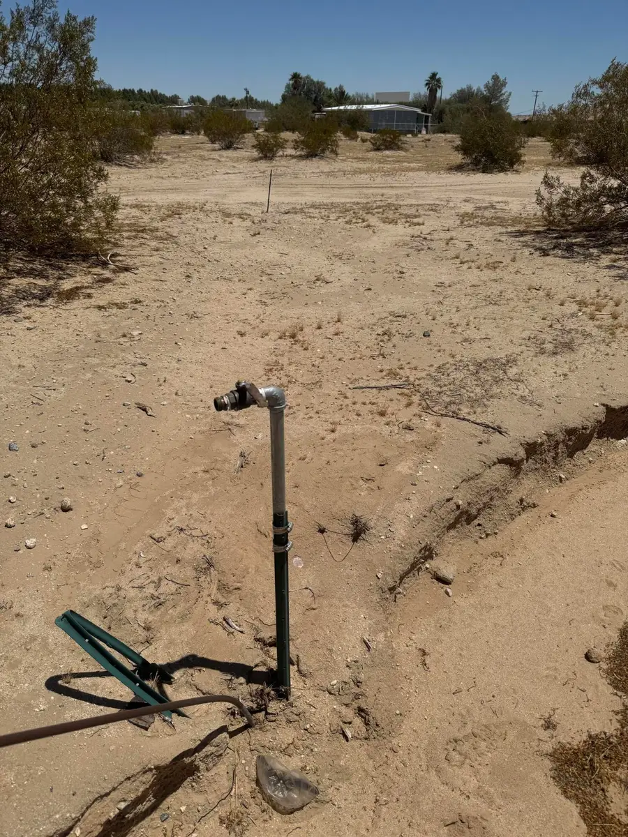 4662 Sierra Avenue, Twentynine Palms, CA 92277 - #3