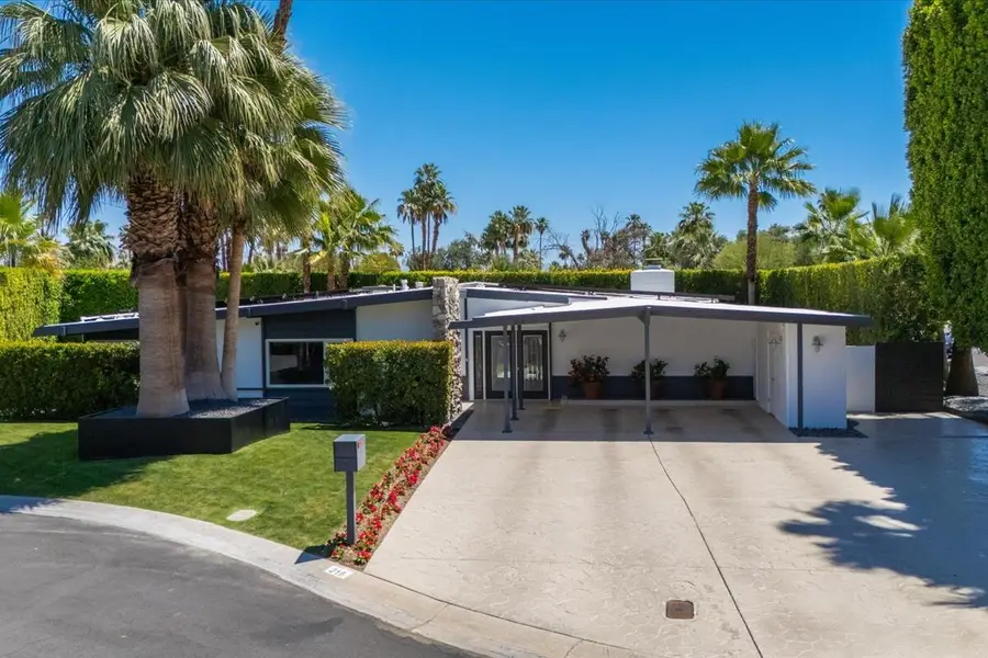 216 N Lyn Circle, Palm Springs, CA 92262 - #2