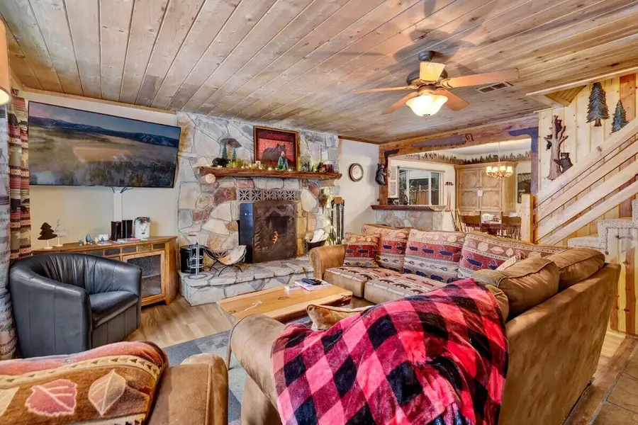 42665 Peregrine Avenue, Big Bear Lake, CA 92315 - #2