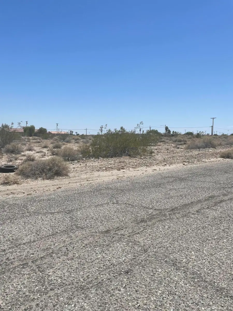 2444 Sea Shore Avenue, Thermal, CA 92274 - #2