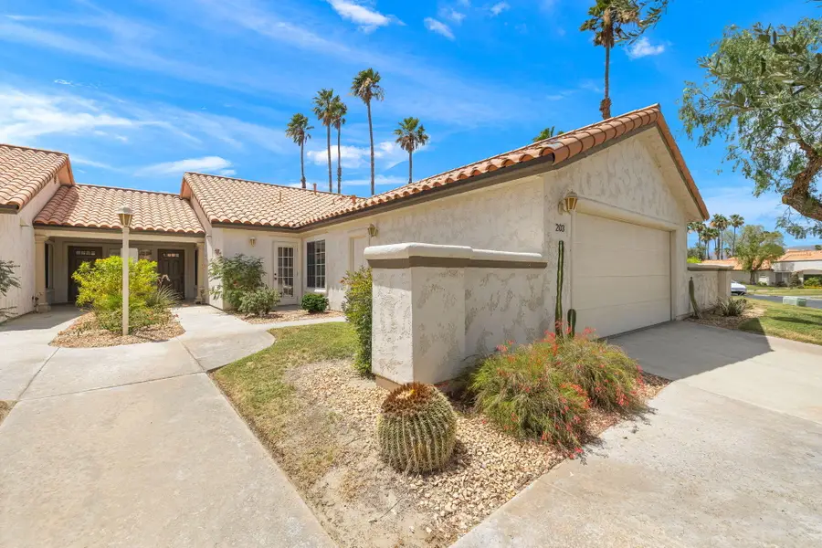 203 Desert Falls Drive E, Palm Desert, CA 92211 - #2