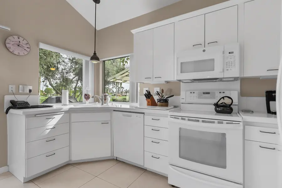 58 Lookout Drive, Palm Desert, CA 92211 - #3
