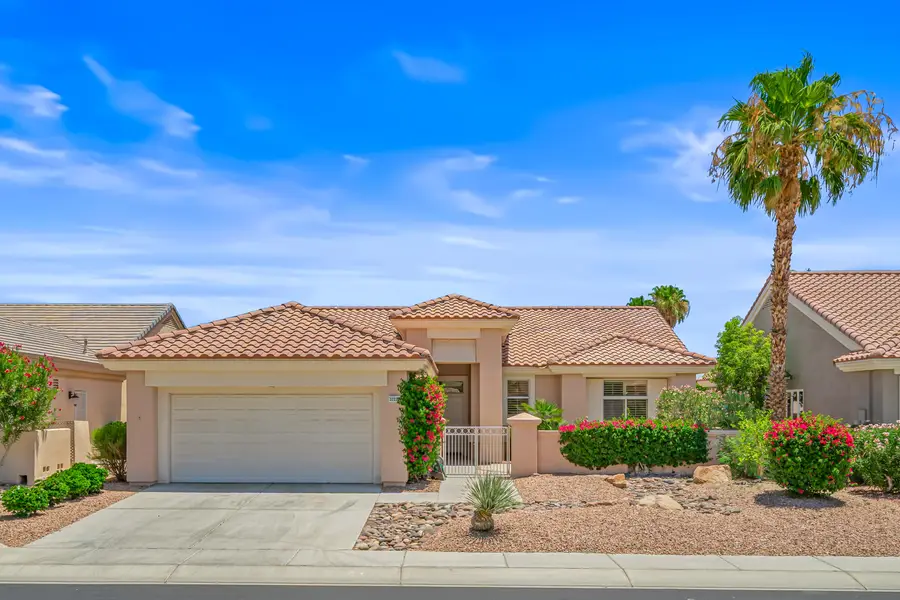 37232 Pineknoll Avenue, Palm Desert, CA 92211 - #3