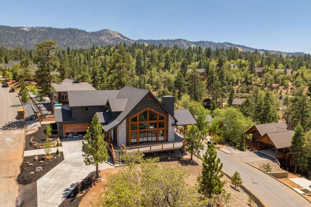 1681 Tuolumne Road, Big Bear City, CA 92314 - #1
