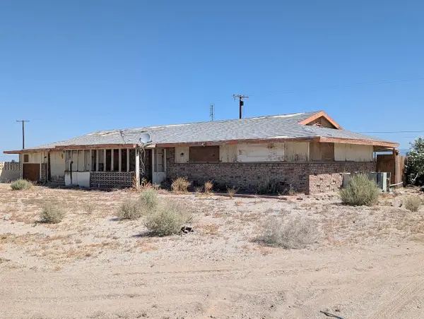 1038 Seaview Avenue, Thermal, CA 92274