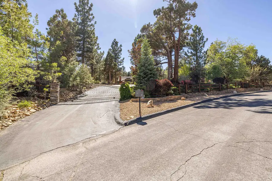 661 Cedar Glen Drive, Big Bear City, CA 92314 - #2