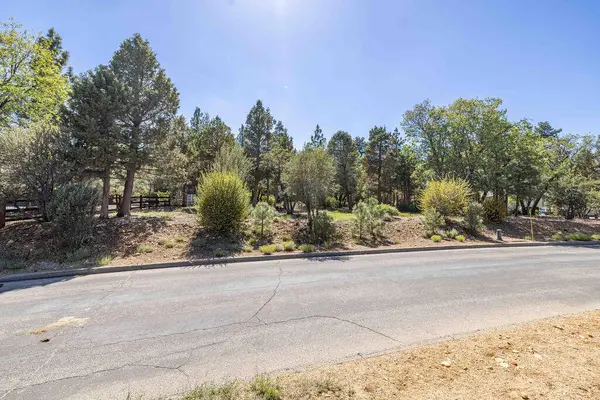 655 Cedar Glen Drive, Big Bear City, CA 92314