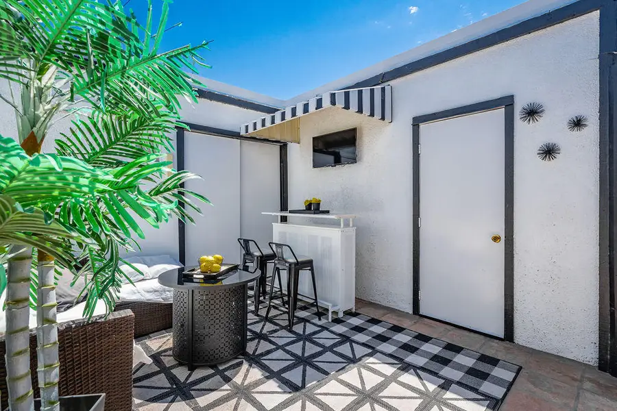 689 N Majorca Circle, Palm Springs, CA 92262 - #3