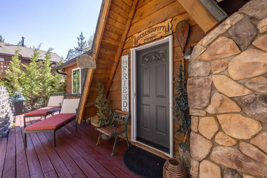 1126 Crags Lane, Fawnskin, CA 92333 - #2