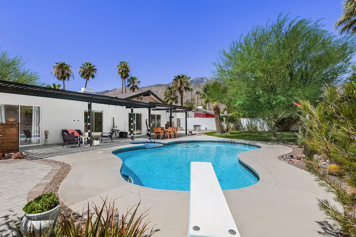 1110 E Vista Chino, Palm Springs, CA 92262 - #1
