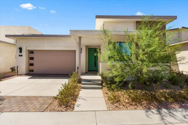 211 Mustang Lane, Palm Springs, CA 92262