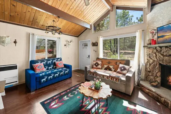 491 Imperial Avenue, Sugarloaf, CA 92386