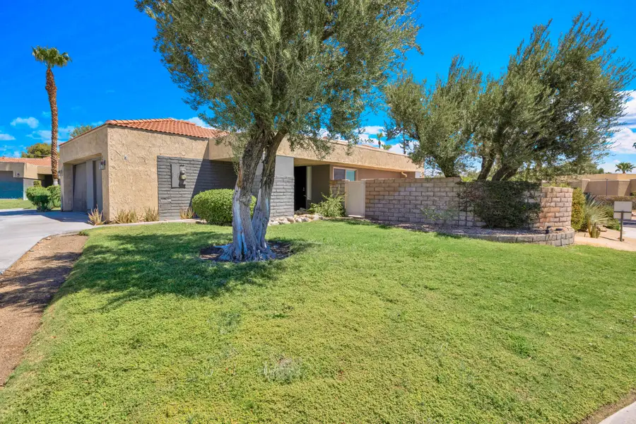 1282 Sunflower Circle N, Palm Springs, CA 92262 - #3