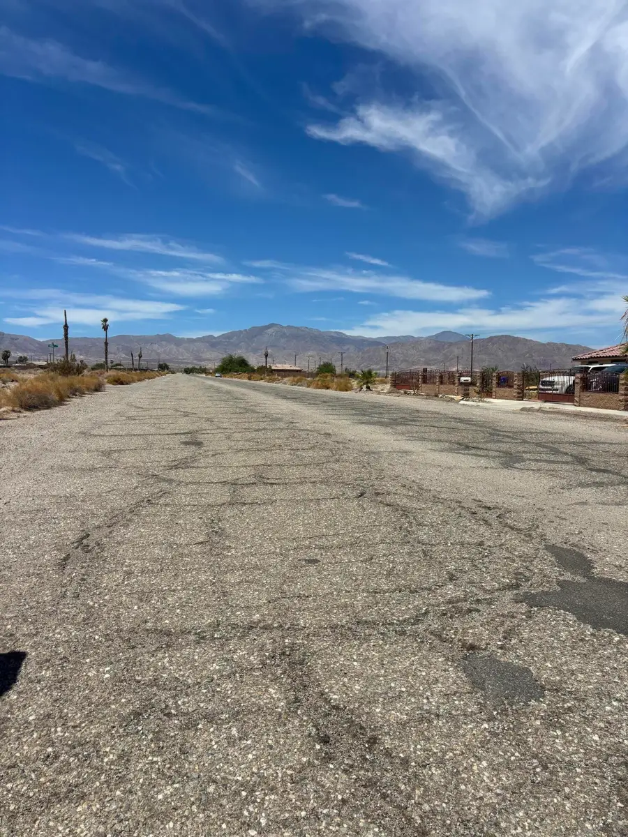 1399 Bering Boulevard, Thermal, CA 92274 - #2