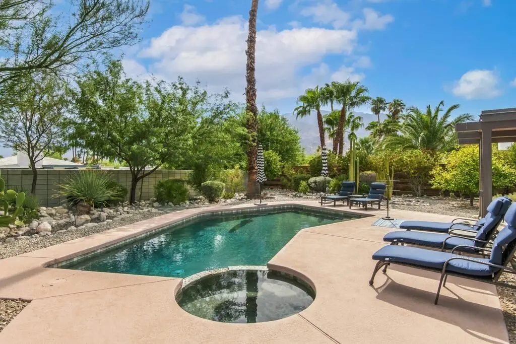 1371 E Francis Drive, Palm Springs, CA 92262 - #1