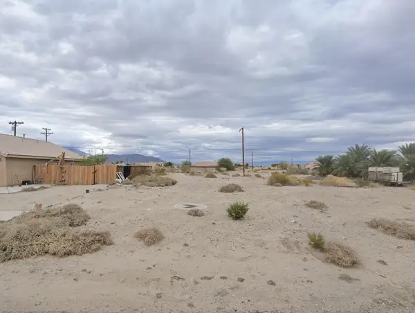 1436 Gemini Avenue, Thermal, CA 92274