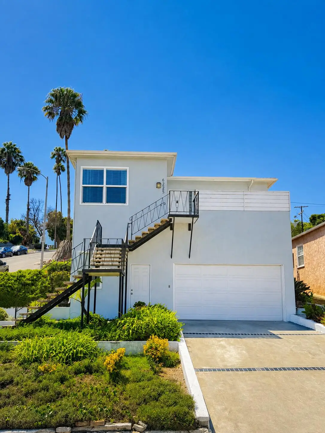 6225 S Verdun Avenue, Los Angeles, CA 90043 - #1