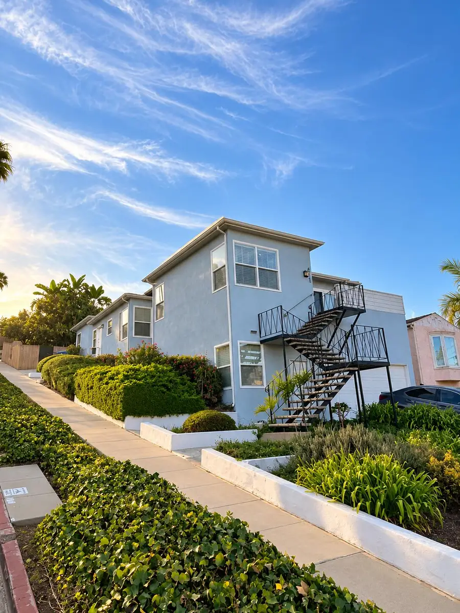 6225 S Verdun Avenue, Los Angeles, CA 90043 - #2