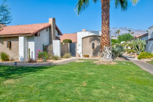 2367 Miramonte Circle W #C, Palm Springs, CA 92264