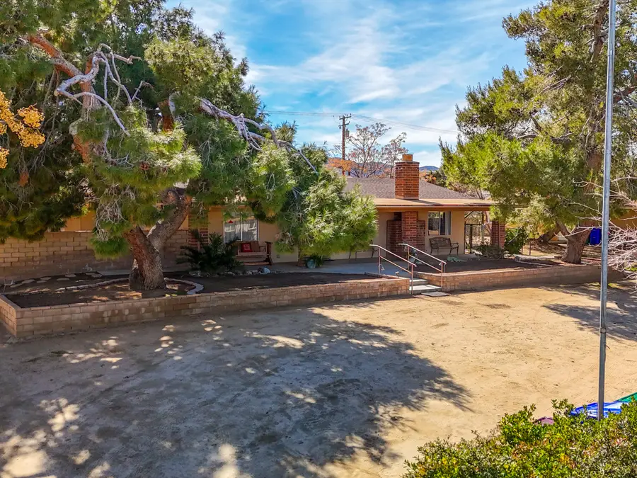 57885 El Dorado Drive, Yucca Valley, CA 92284 - #3