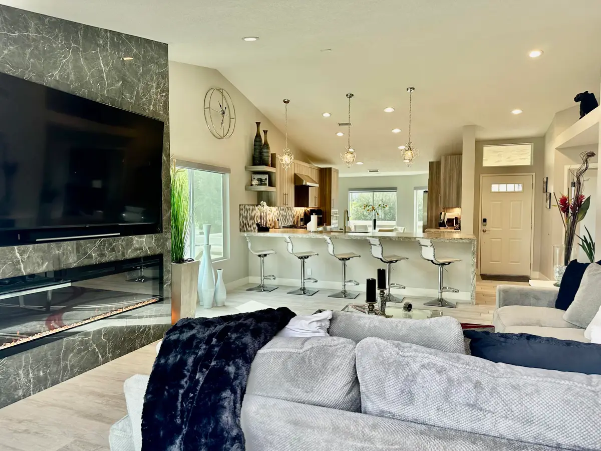 348 Vista Royale Drive, Palm Desert, CA 92211 - #1