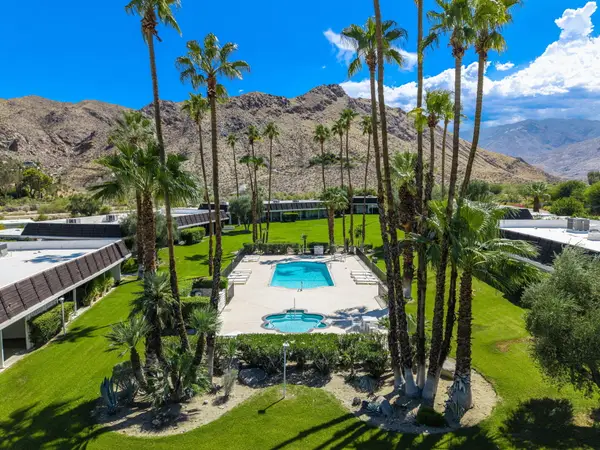 2515 E Jacaranda Road, Palm Springs, CA 92264