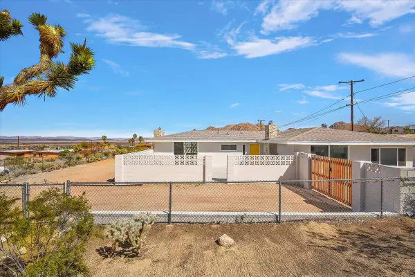 7107 Hillview Road, Joshua Tree, CA 92252