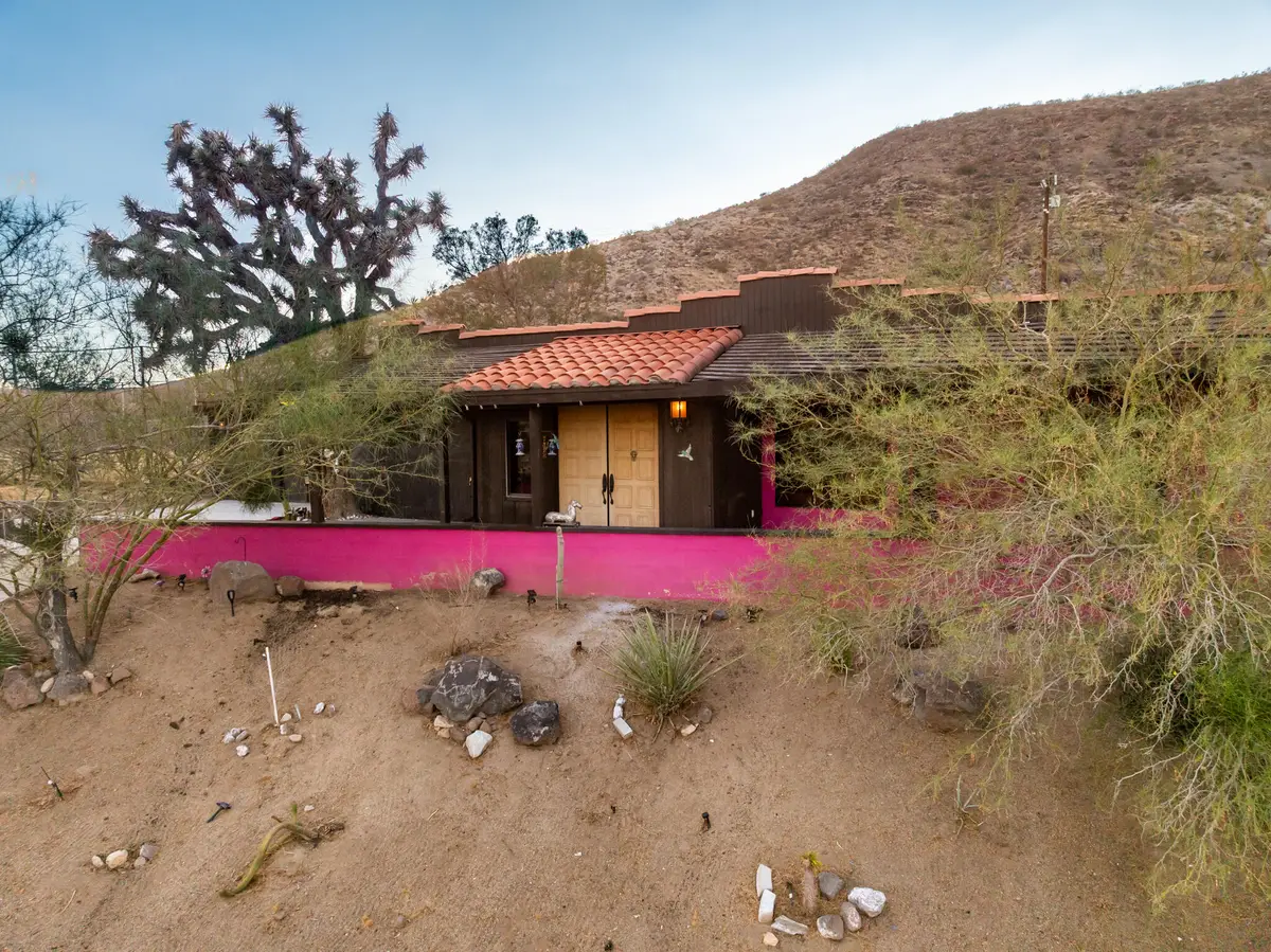 2476 Old Woman Springs Road, Yucca Valley, CA 92284 - #1
